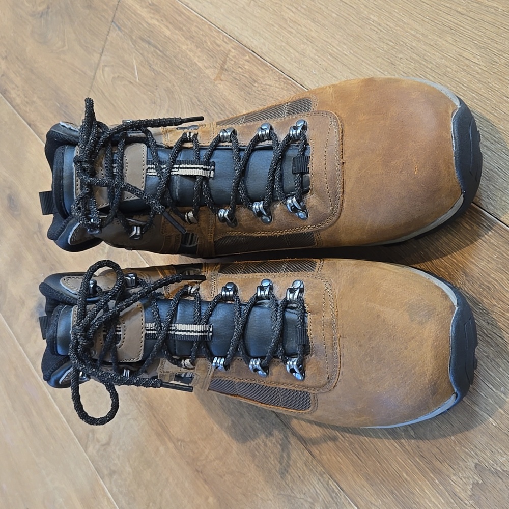 Hi-Tec Ravus Quest Lux Mid Waterproof  Walking Boots EUC - Picture 4 of 12